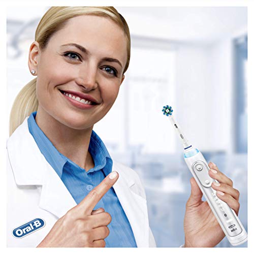 Oral-B CrossAction White Toothbrush